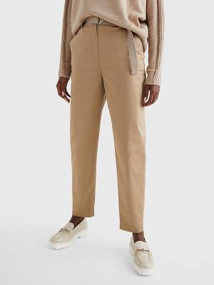 Tommy Hilfiger Belted Belli Tapered Leg Chinos Pantolon Kadın Bej Rengi | TH295RBP