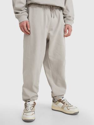 Tommy Hilfiger Tonal Logo Relaxed Fit Joggers Pantolon Erkek Gri | TH561BHZ