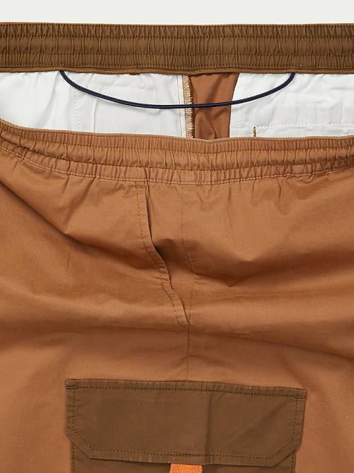 Tommy Hilfiger Adaptive Elasticated Cargo Joggers Pantolon Erkek Kahverengi | TH076VLB