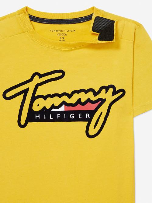 Tommy Hilfiger Adaptive Pure Pamuklu Logo Tişört Erkek Çocuk Sarı | TH256JMD