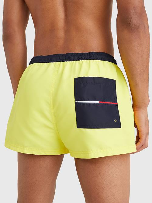 Tommy Hilfiger Contrast Pocket Kısa Length Shorts Mayo Erkek Sarı | TH963IZW