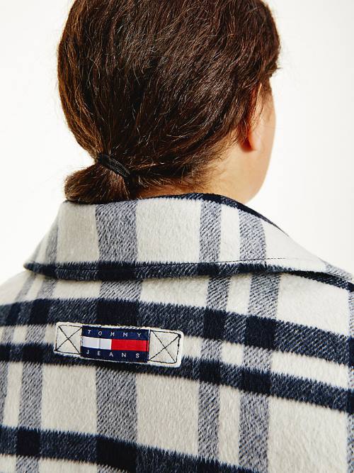 Tommy Hilfiger Curve Tommy Badge Check Shacket Ceket Kadın Bej Rengi | TH821CMO