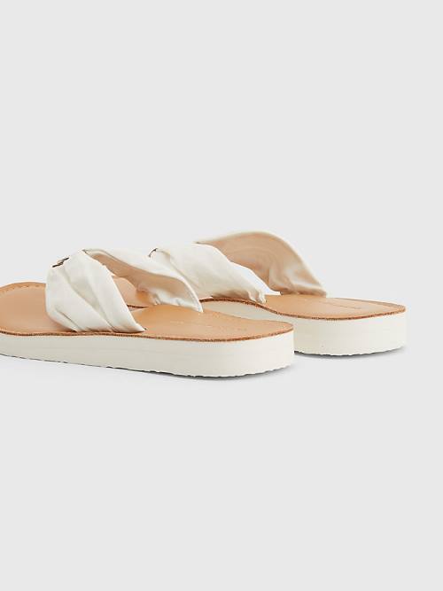 Tommy Hilfiger Essential Deri Footbed Flip-Flops Sandalet Kadın Beyaz | TH213KVB