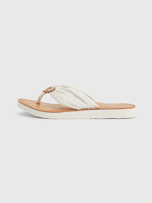 Tommy Hilfiger Essential Deri Footbed Flip-Flops Sandalet Kadın Beyaz | TH213KVB