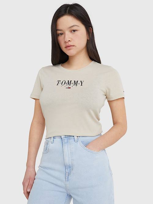 Tommy Hilfiger Essential Logo Skinny Fit Tişört Kadın Bej Rengi | TH076XMC