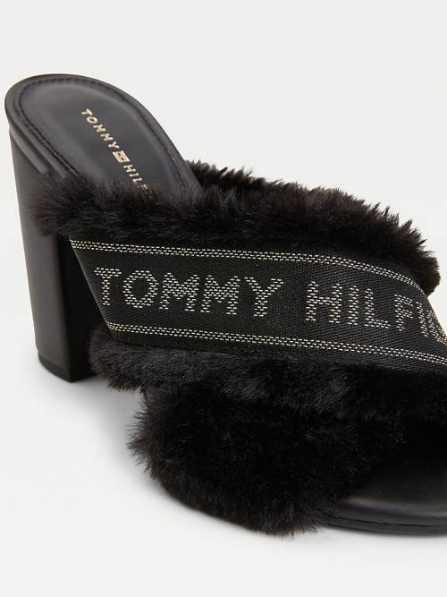 Tommy Hilfiger Faux Fur Logo Tape Sandalet Kadın Siyah | TH063FIZ