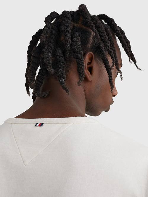 Tommy Hilfiger Flag Embroidery Tişört Erkek Bej Rengi | TH274BMO