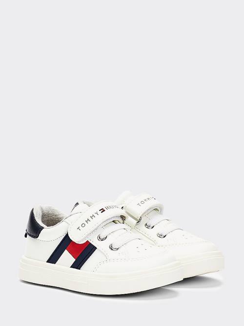 Tommy Hilfiger Flag Low-Top Spor Ayakkabı Erkek Çocuk Beyaz | TH039HKZ