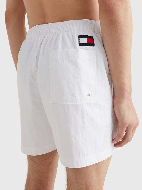 Tommy Hilfiger Flag Mid Cut Cut Cut Length Drawstring Shorts Mayo Erkek Beyaz | TH960YNO