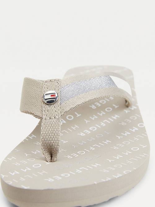 Tommy Hilfiger Flag Plaque Mid Cut Cut Cut-Wedge Flip-Flop Sandalet Kadın Bej Rengi | TH456YST