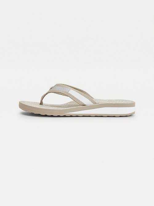 Tommy Hilfiger Flag Plaque Mid Cut Cut Cut-Wedge Flip-Flop Sandalet Kadın Bej Rengi | TH456YST