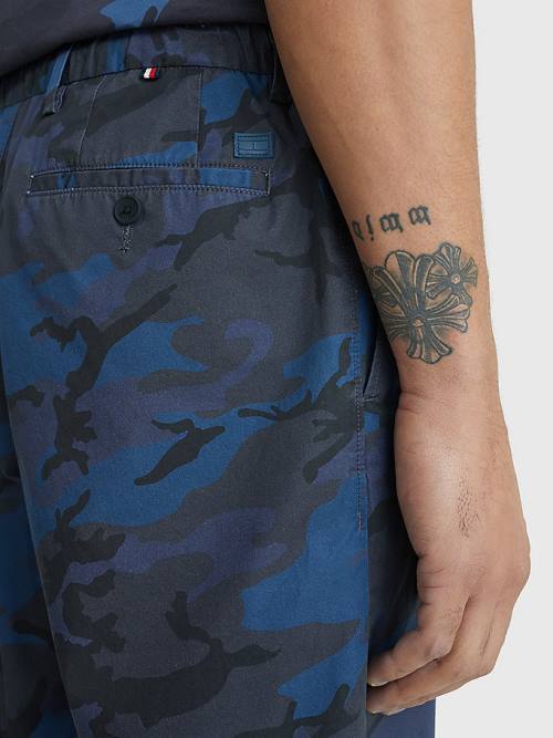 Tommy Hilfiger Harlem Relaxed Camo Print Chino Şort Erkek Mavi | TH402KWM