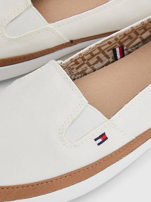 Tommy Hilfiger Iconic Slip-On Spor Ayakkabı Kadın Beyaz | TH397MFK