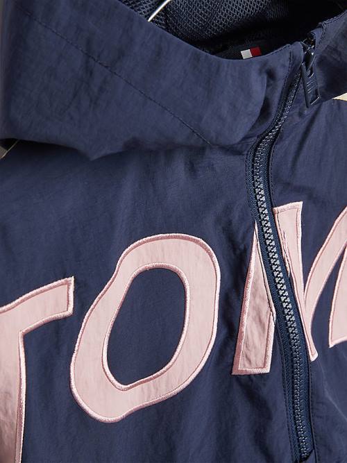 Tommy Hilfiger Kukuletalı Logo Chicago Windbreaker Ceket Erkek Çocuk Mavi | TH739TNY