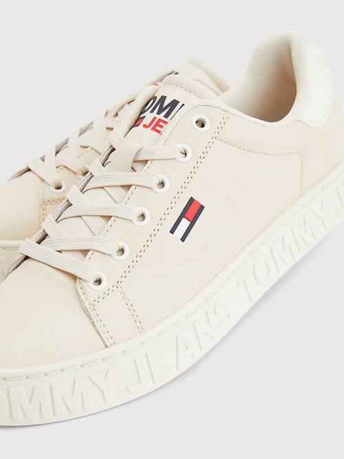 Tommy Hilfiger Logo Deri Cupsole Spor Ayakkabı Kadın Bej Rengi | TH064NQP