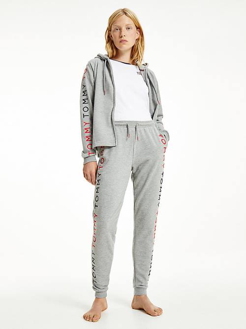 Tommy Hilfiger Logo Embroidery Tapered Joggers Pantolon Kadın Gri | TH651XMG