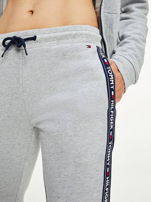 Tommy Hilfiger Logo Tape Joggers Pantolon Kadın Gri | TH236CDF