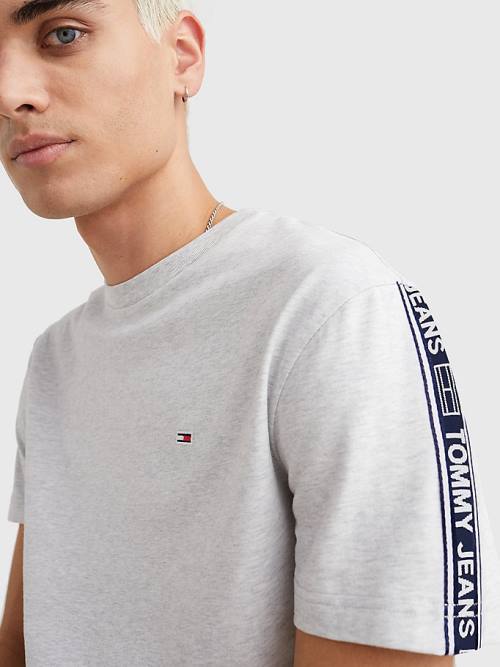 Tommy Hilfiger Logo Tape Tişört Erkek Gri | TH069JHY