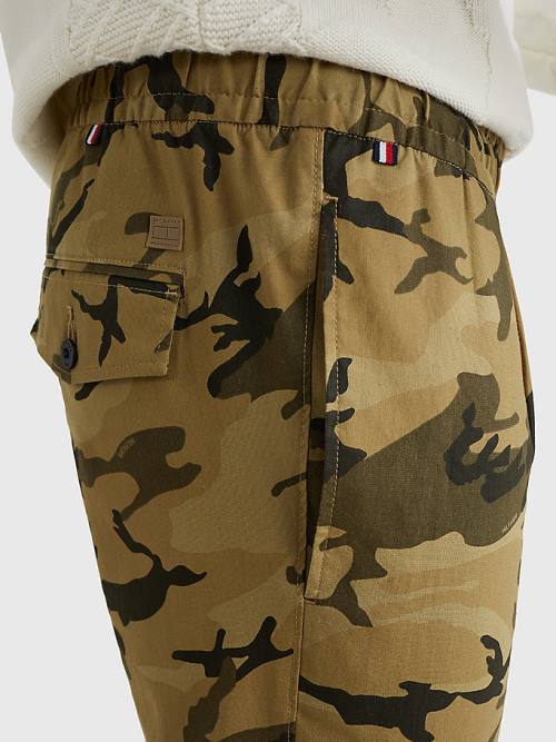 Tommy Hilfiger Modern Camo Tapered Fit Pantolon Erkek Haki | TH931MWL