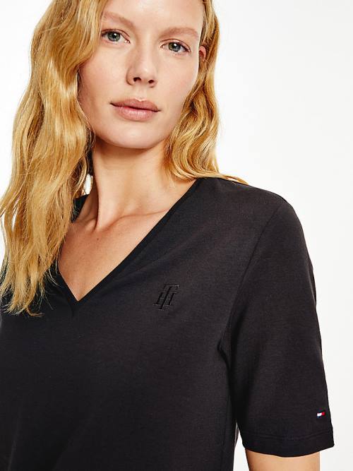 Tommy Hilfiger Relaxed Fit V-Neck Monogram Tişört Kadın Siyah | TH634WIT