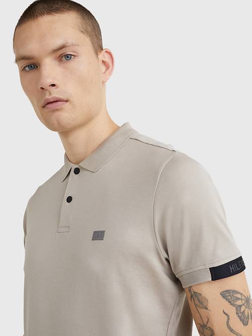 Tommy Hilfiger TH Flex Tech Essentials Slim Polo Yaka Tişört Erkek Bej Rengi | TH596GXJ