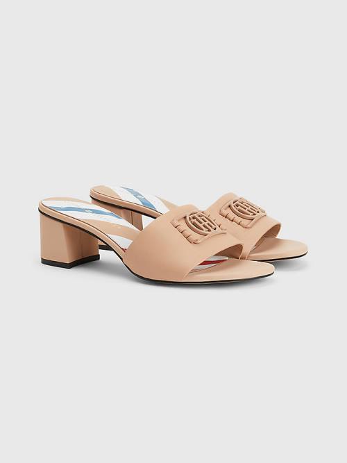 Tommy Hilfiger TH Monogram Block Heel Deri Mules Sandalet Kadın Bej Rengi | TH845DFX