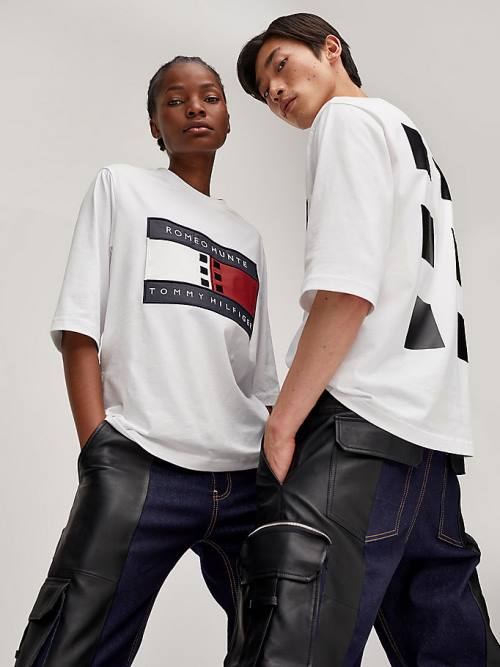 Tommy Hilfiger TOMMYXROMEO Dual-Gender Tişört Kadın Beyaz | TH058TZD