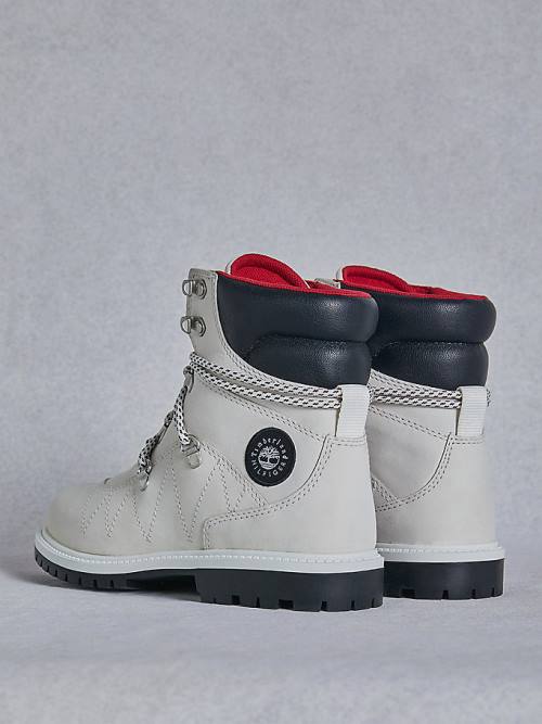 Tommy Hilfiger TOMMYXTIMBERLAND Su Geçirmez Cleated Yürüyüş Bot Kadın Beyaz | TH367PLO