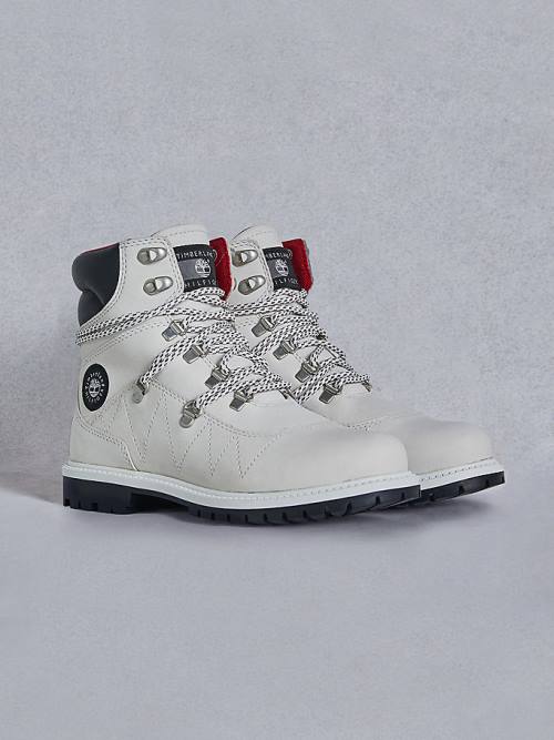 Tommy Hilfiger TOMMYXTIMBERLAND Su Geçirmez Cleated Yürüyüş Bot Kadın Beyaz | TH367PLO