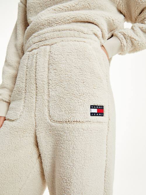 Tommy Hilfiger Tommy Badge Relaxed Fit Fleece Joggers Pantolon Kadın Bej Rengi | TH826NZI