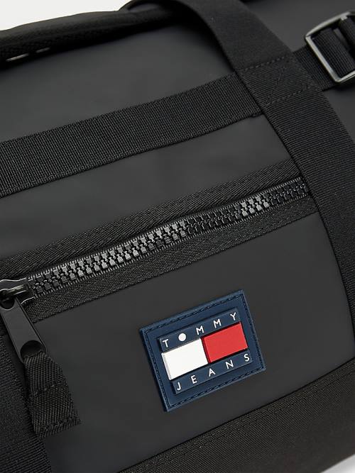 Tommy Hilfiger Urban Tommy Badge Two-Way Duffle Çanta Erkek Siyah | TH538LBM