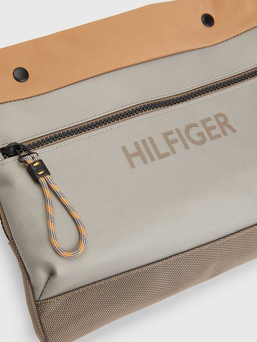 Tommy Hilfiger Utility Small Messenger Çanta Erkek Haki | TH678UDL